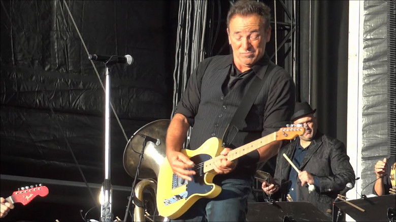 кадр из фильма Bruce Springsteen with the Sessions Band: Live in Dublin