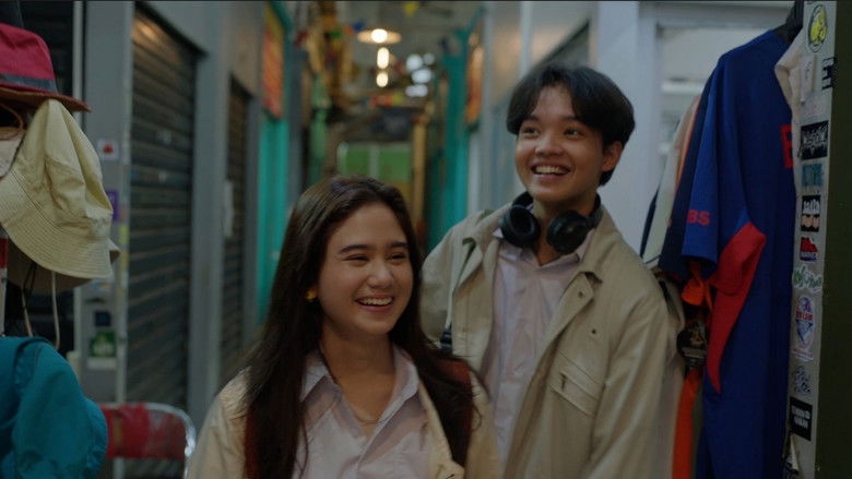 кадр из фильма Mungkin Kita Perlu Waktu