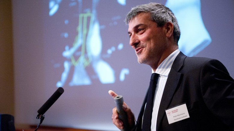 кадр из фильма Dr. Death: Cutthroat Conman