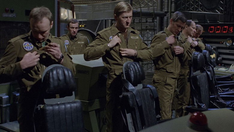 кадр из фильма Дознание пилота Пиркса