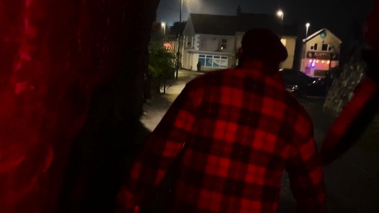 кадр из фильма The Knife Wore Perfume