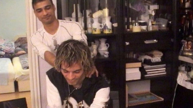 кадр из фильма Chip & Ovi