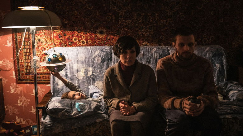 кадр из фильма Петровы в гриппе