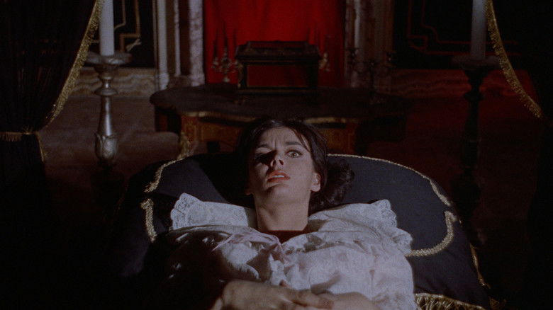 кадр из фильма Ужасный секрет доктора Хичкока