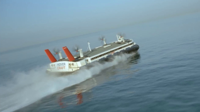 кадр из фильма Hovercraft - Inside Mighty Machines
