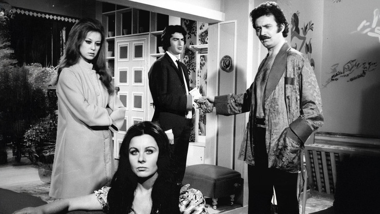 кадр из фильма İki Ruhlu Kadın