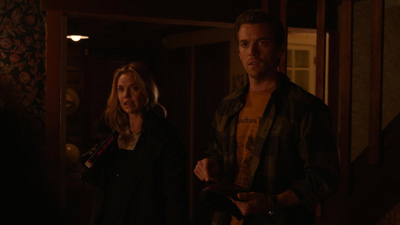 кадр из фильма The Red Mask