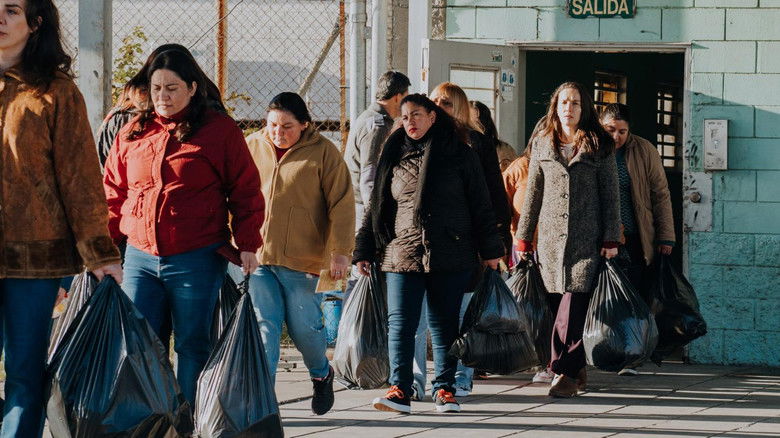 кадр из фильма Женщина в очереди