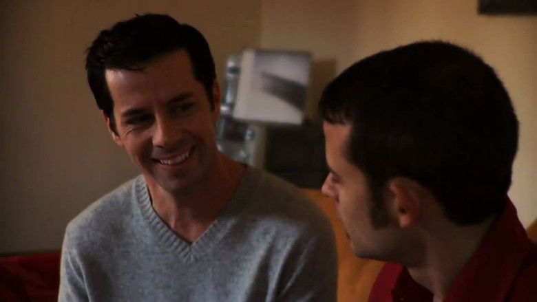 кадр из фильма Чужой среди нас