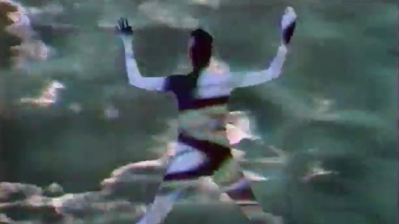 кадр из фильма Swimmer