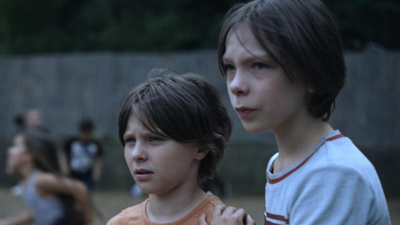 кадр из фильма Невидимый мир