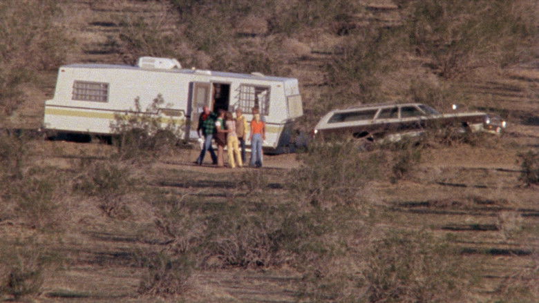 кадр из фильма У холмов есть глаза