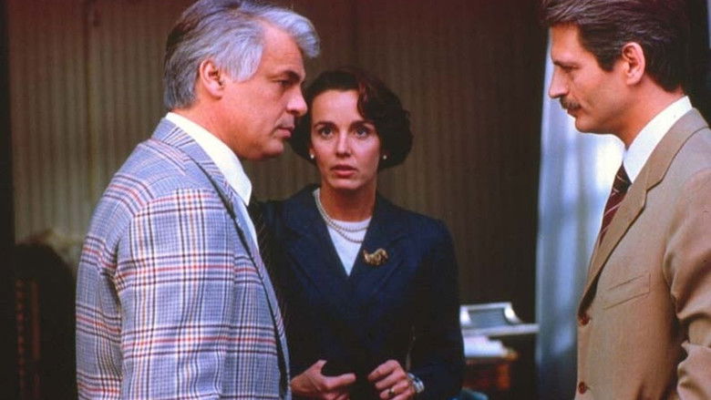 кадр из фильма Un eroe borghese