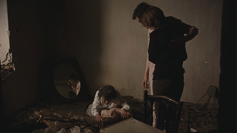 кадр из фильма Vineri 35 martie