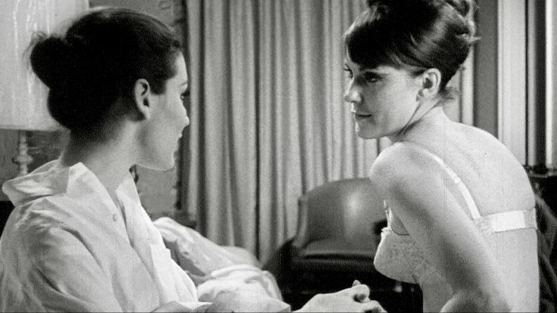 кадр из фильма Warm Nights and Hot Pleasures