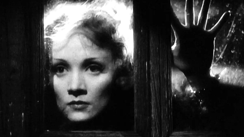 кадр из фильма Шанхайский экспресс