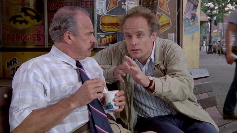 кадр из фильма Короткое время