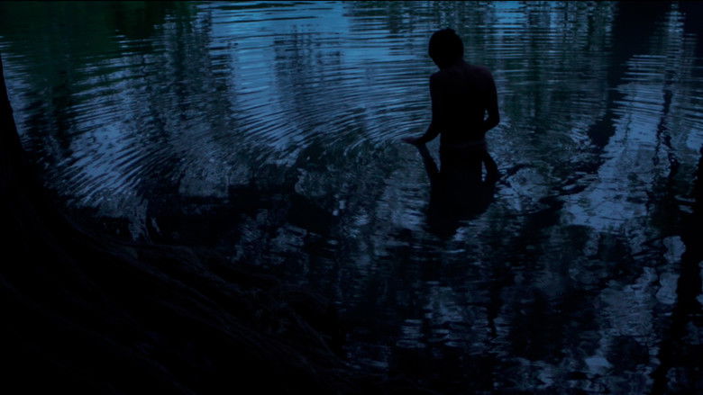 кадр из фильма Un Lejano Rumor de Agua