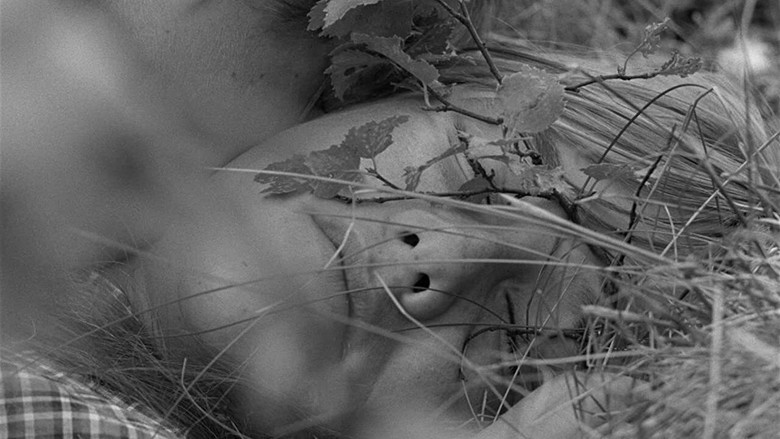 кадр из фильма Här har du ditt liv