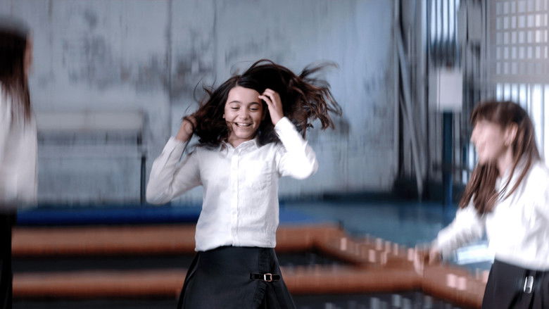 кадр из фильма Las niñas