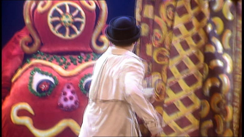 кадр из фильма Cirque du Soleil: Dralion