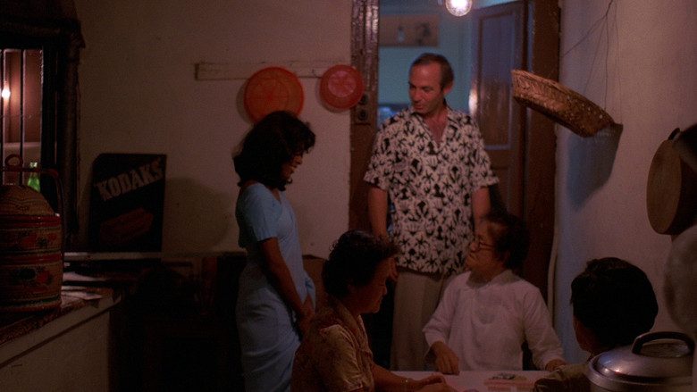 кадр из фильма Святой Джек