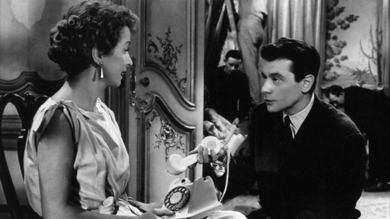 кадр из фильма Служебная лестница