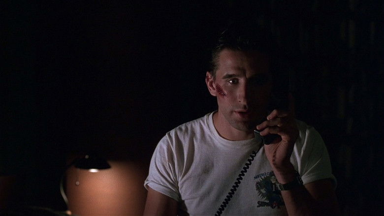 кадр из фильма Честная игра