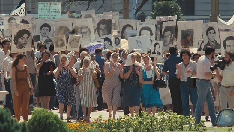 кадр из фильма Официальная версия