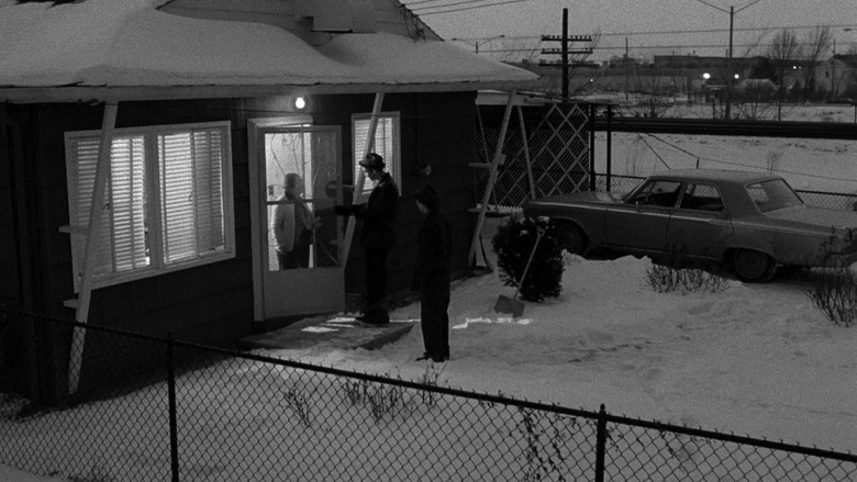 кадр из фильма Более странно, чем в раю