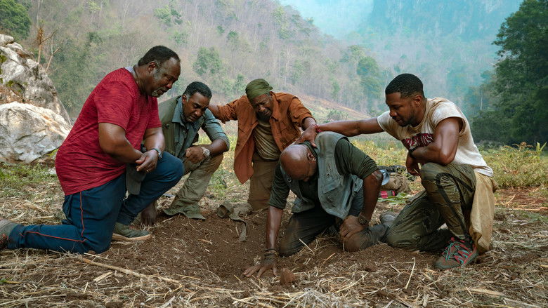 кадр из фильма Пятеро одной крови