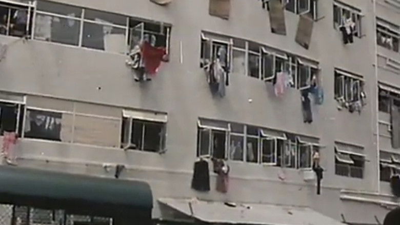 кадр из фильма Hong Kong, città di profughi