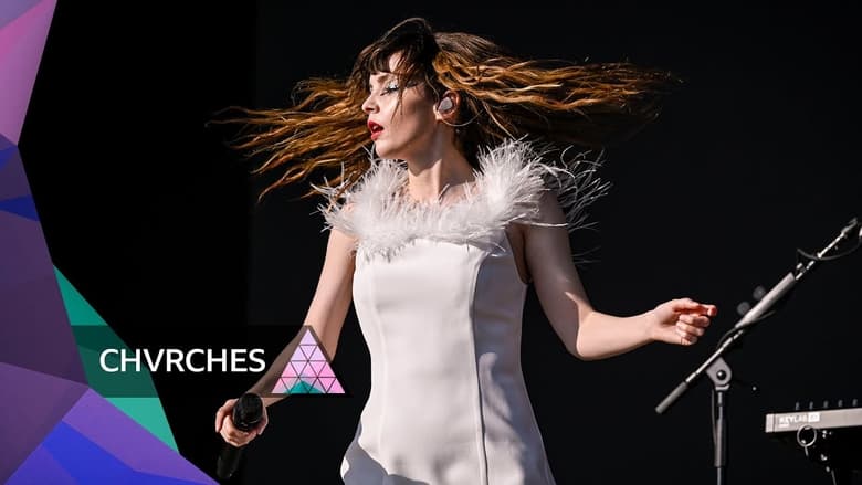 кадр из фильма CHVRCHES: Glastonbury 2023