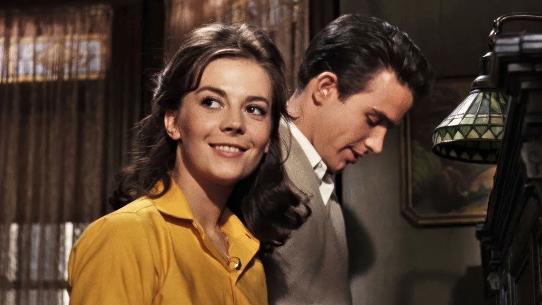 кадр из фильма Великолепие в траве