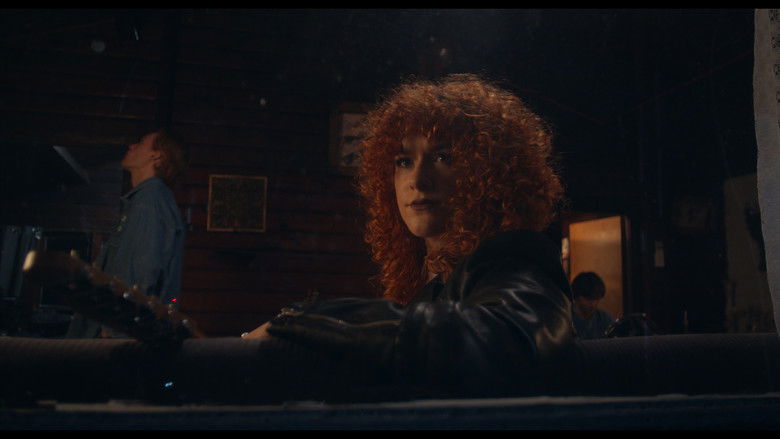 кадр из фильма Poltergeist Punk