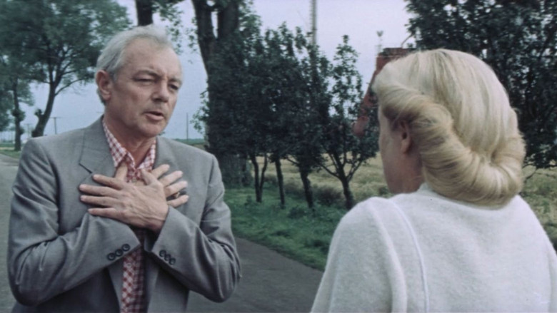 кадр из фильма С юбилеем подождём