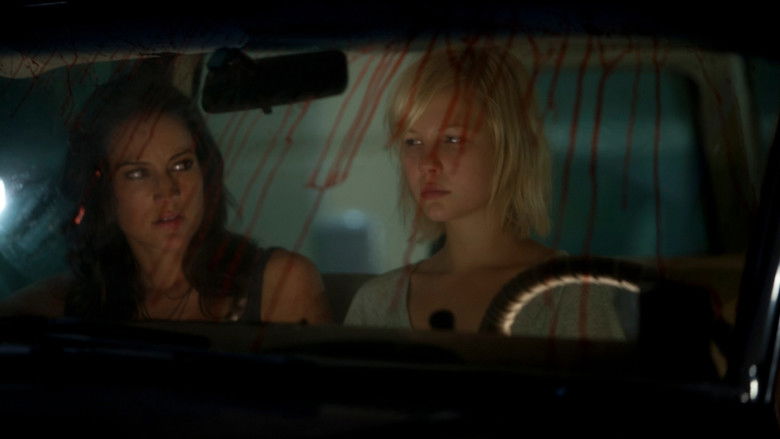 кадр из фильма Никто не выжил