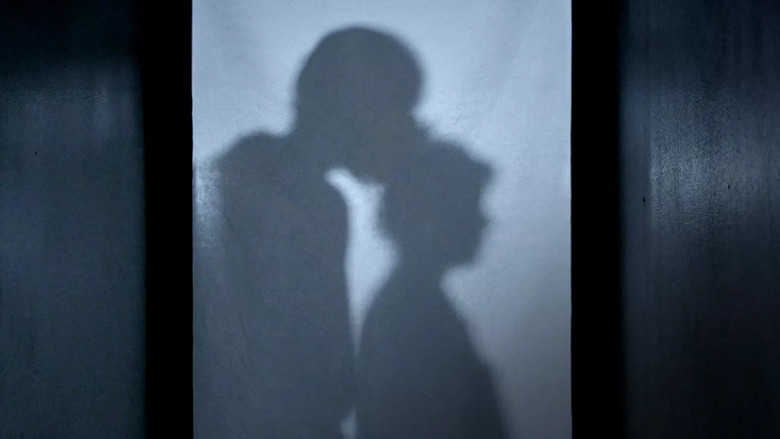 кадр из фильма Des blouses pas si blanches