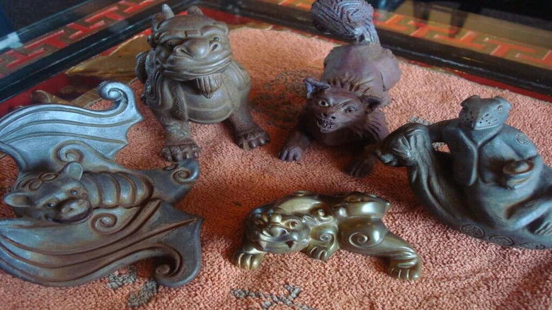 кадр из фильма Тайна магазина игрушек