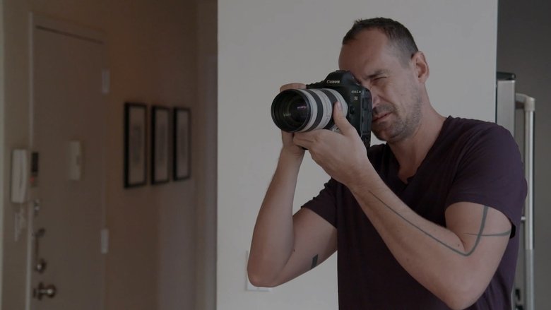 кадр из фильма Нагота