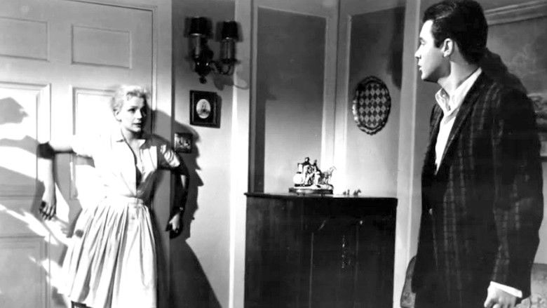 кадр из фильма 13 West Street