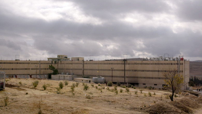 кадр из фильма Surviving Syria’s Prisons