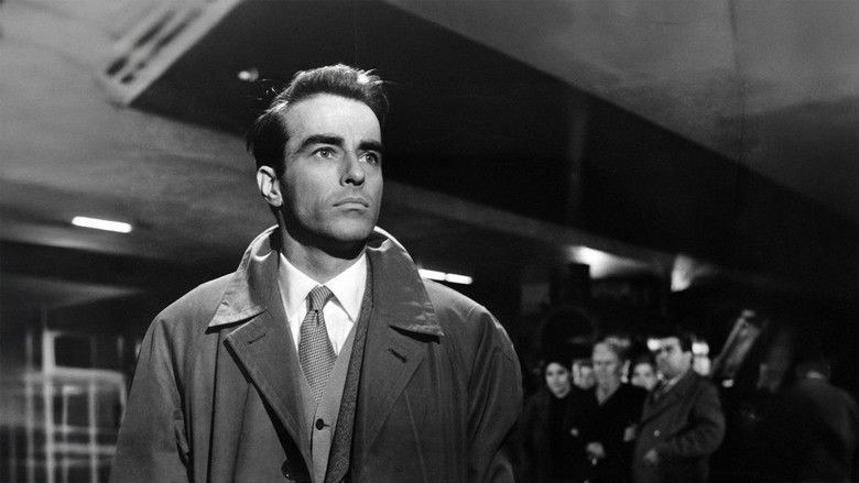 кадр из фильма Вокзал Термини