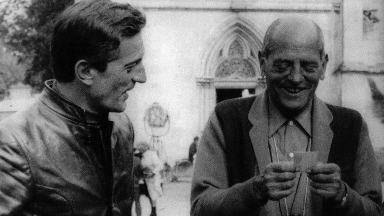 кадр из фильма A propósito de Buñuel