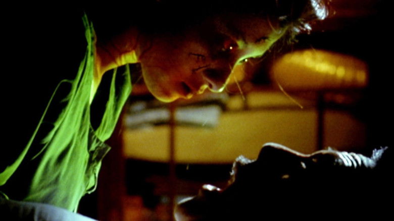 кадр из фильма เวิ้งปีศาจ