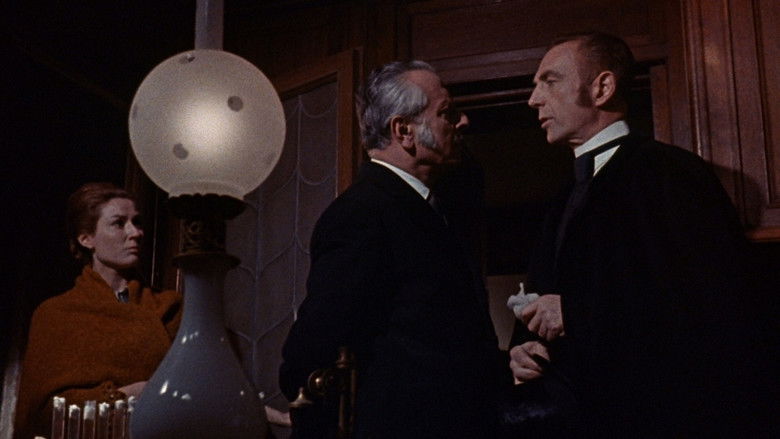 кадр из фильма Ужасный секрет доктора Хичкока