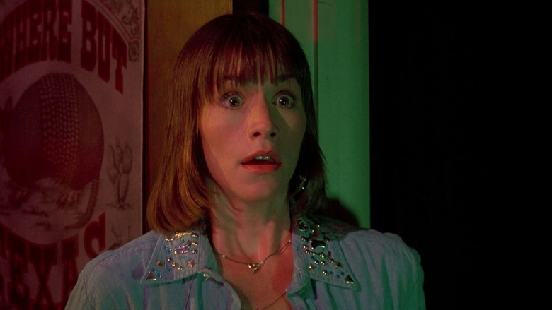 кадр из фильма Техасская резня бензопилой 2