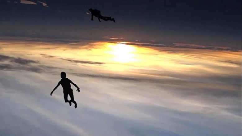 кадр из фильма Свобода в квадрате