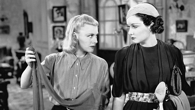 кадр из фильма Дверь на сцену