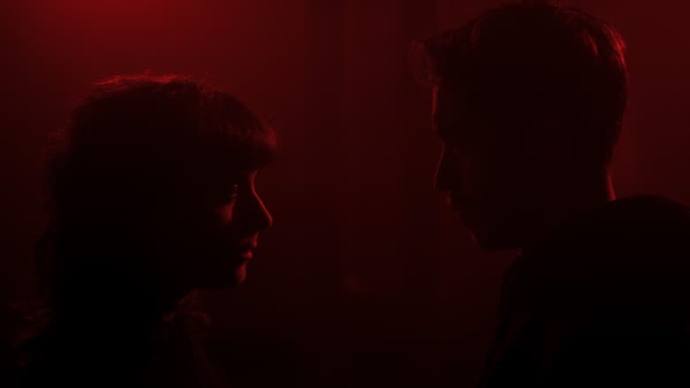 кадр из фильма doyoutrust.me